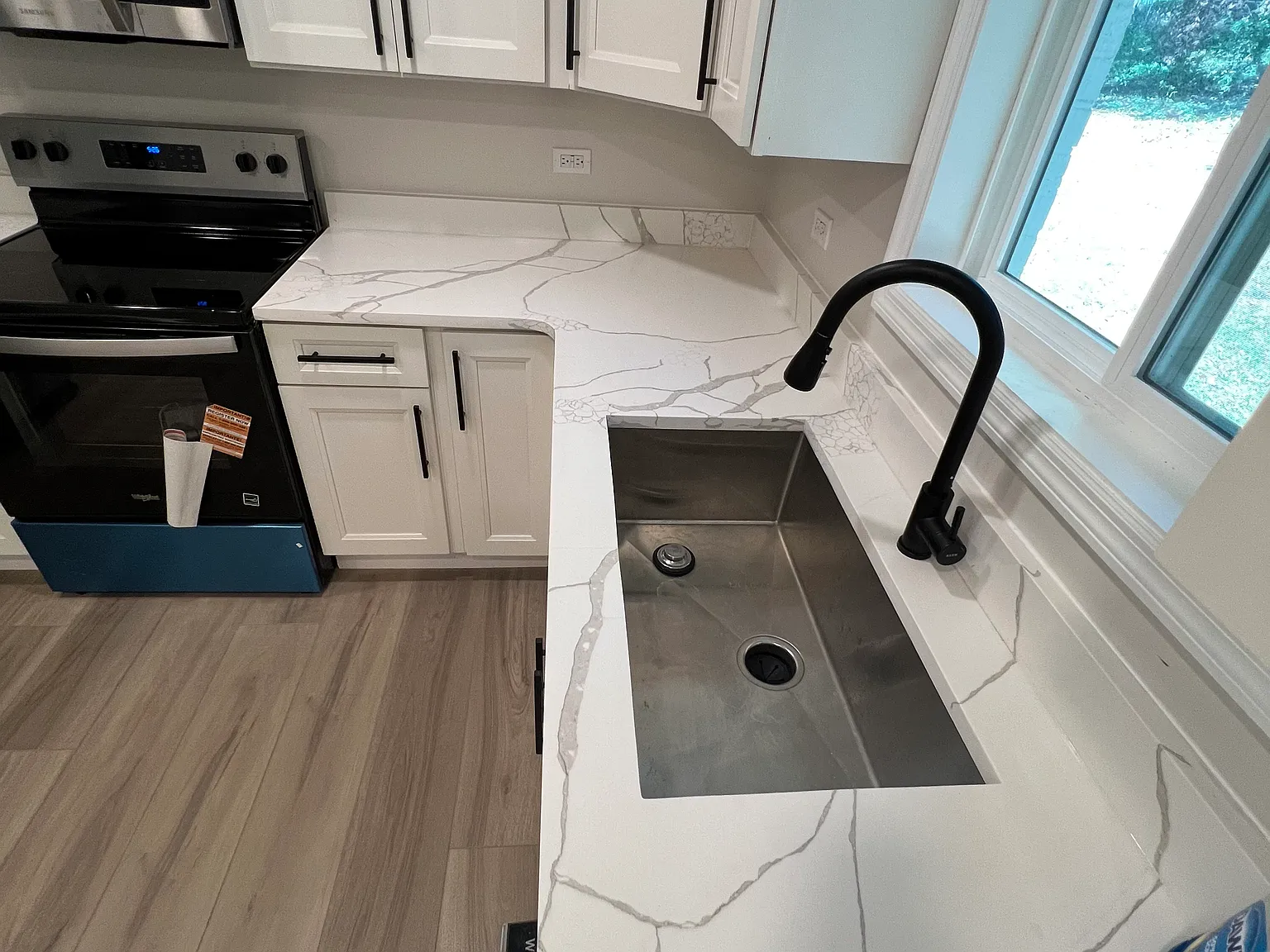 3 bed, 2600 sqft, $2,500 — Photo 3