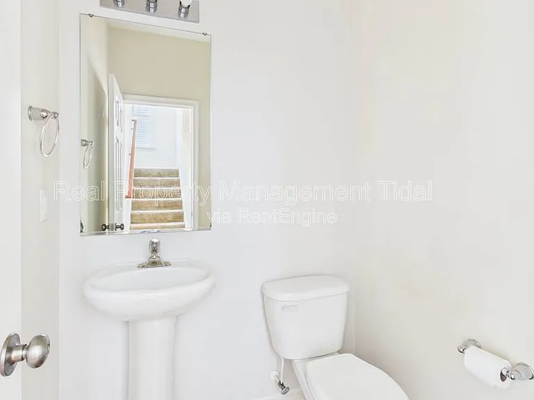 205 Cheeseman Rd — Photo 15