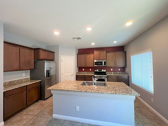 5th image of 9214 Wittig Ave