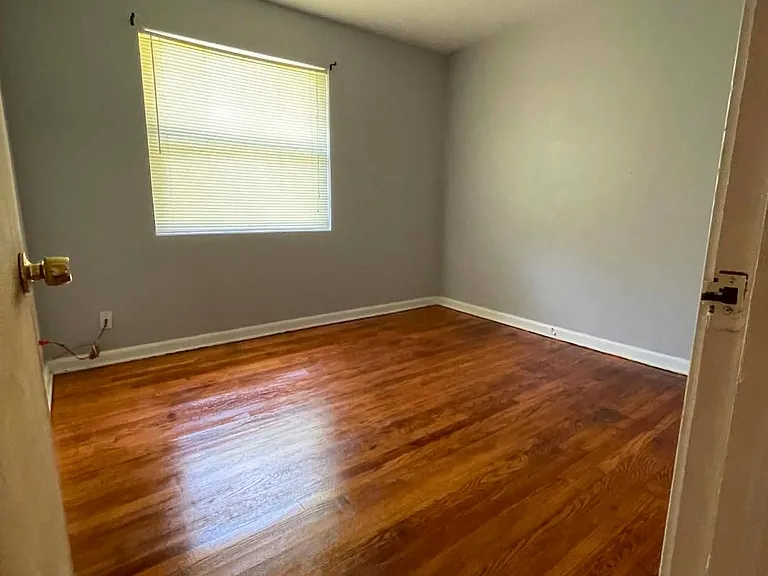 Bedroom #1