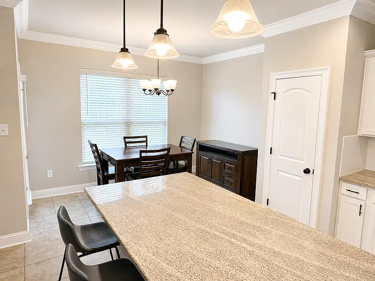 11660 Brookstone Dr — Photo 3