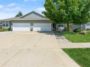 3890 Deer Valley Dr APT B, Marion, IA
