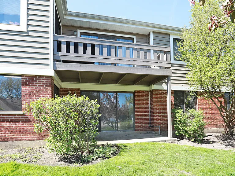 Burr Oak Ln — Photo 23