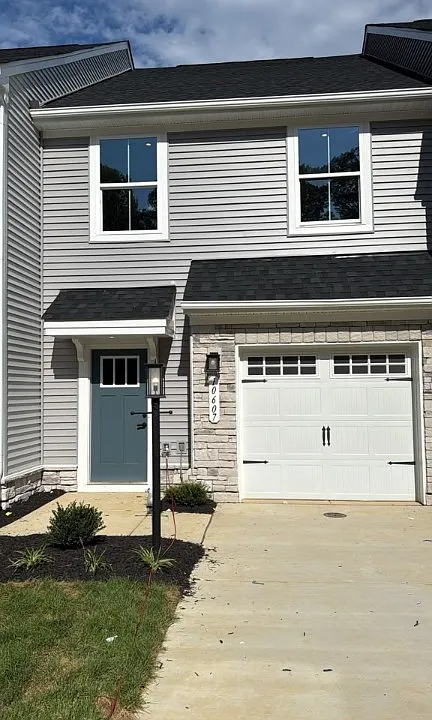 10607 Pink Lilly Ln