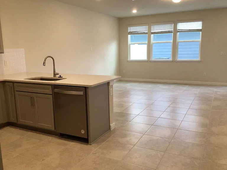 14238 Sapelo Beach Dr — Photo 5