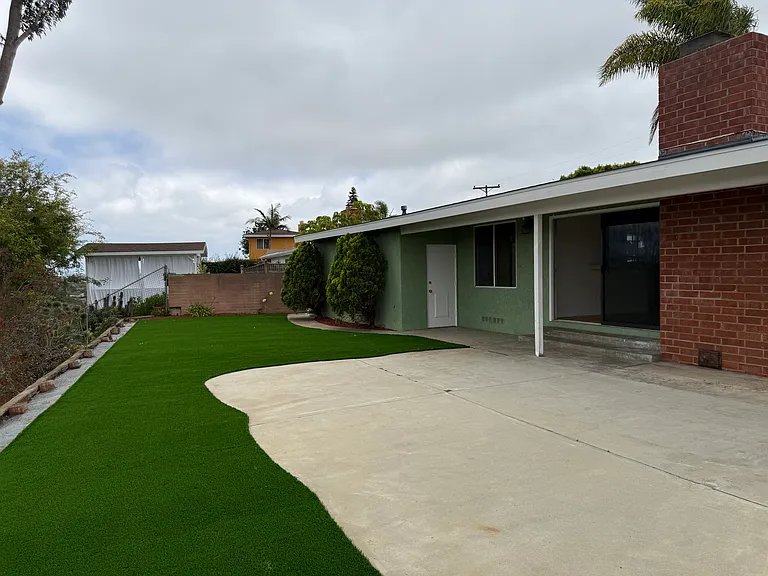 8870 Raejean Ave — Photo 13