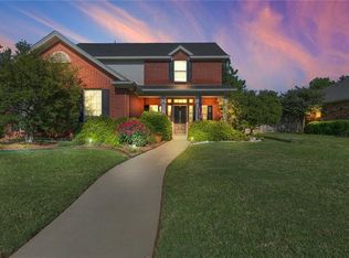 626 Briar Ct, Kennedale, TX 76060