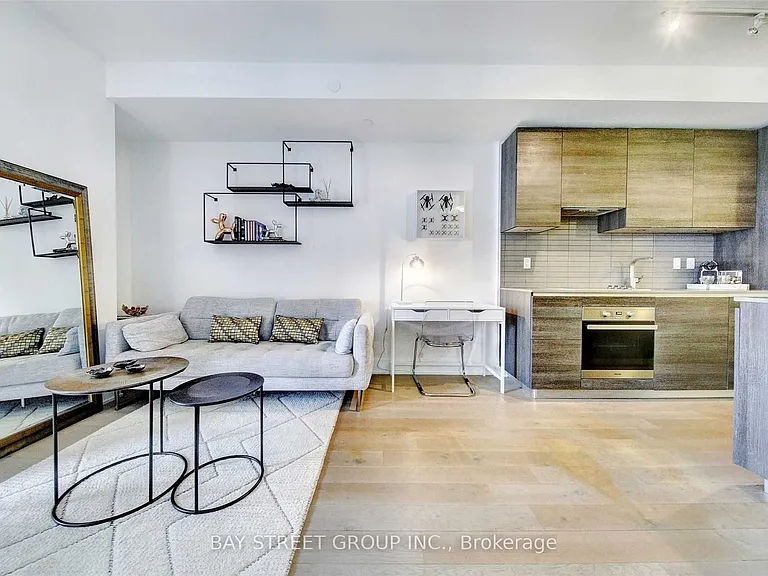 200 Bloor St W #1409 — Photo 24