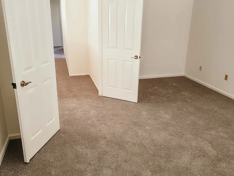 3470 Mountainside Dr — Photo 7