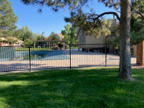 Cherry Creek Meadows Pool Area