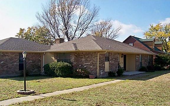 2nd image of 10585 Wild Rose Ct