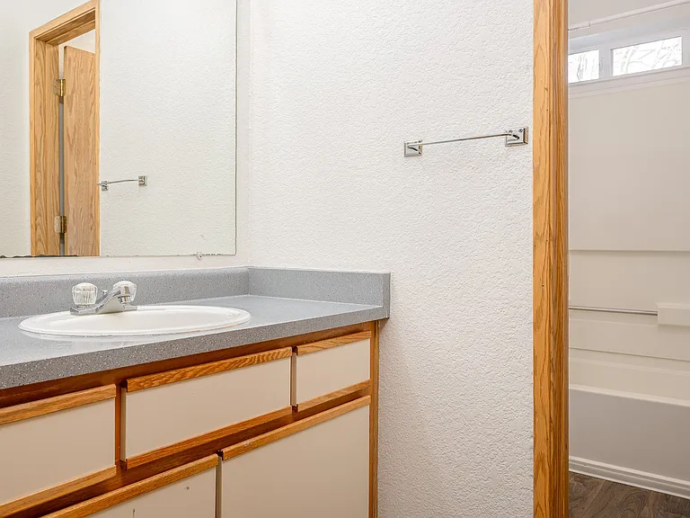 Montavilla | Bathroom