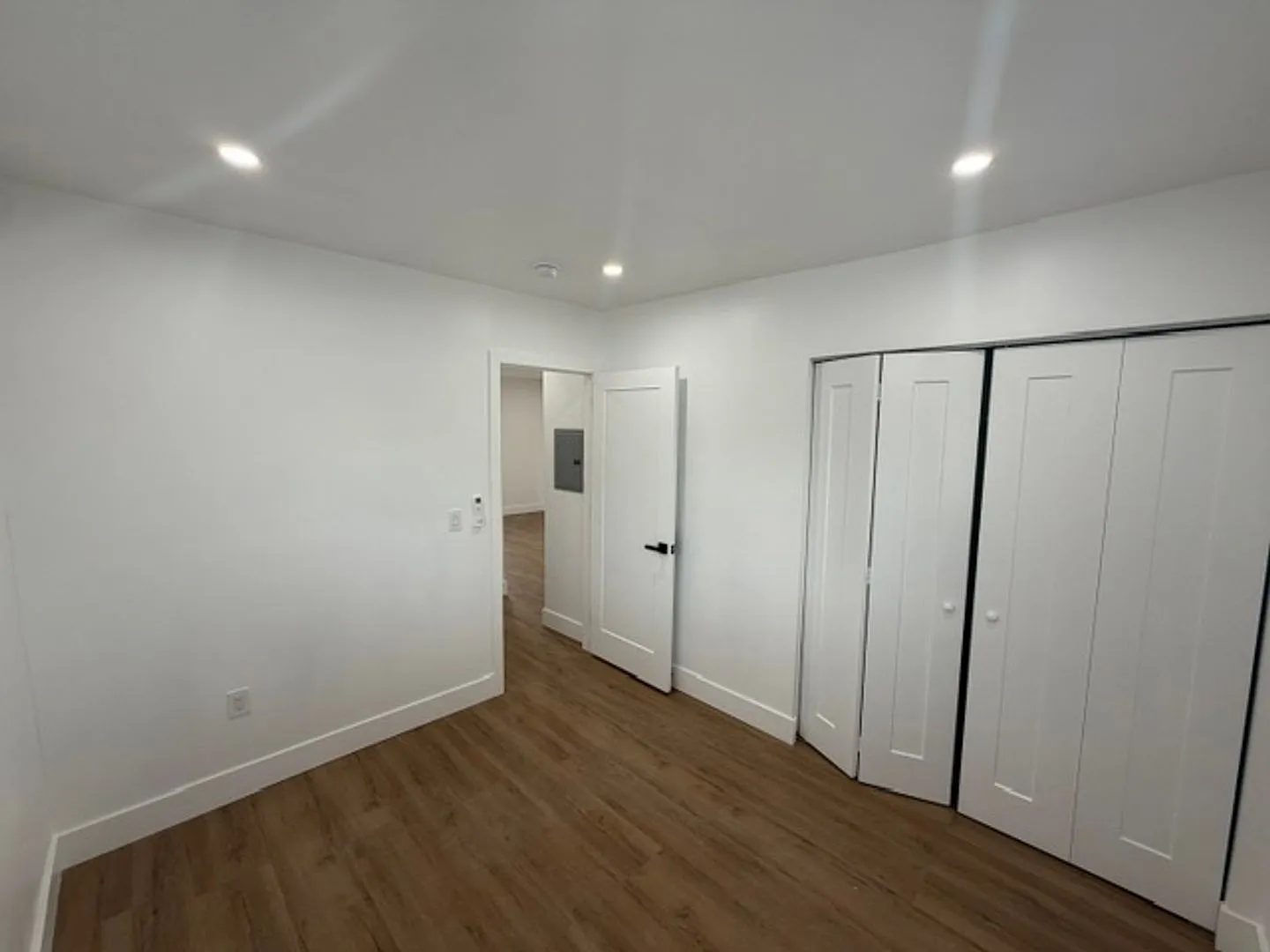 2621 NW 22 Ct. — Photo 2
