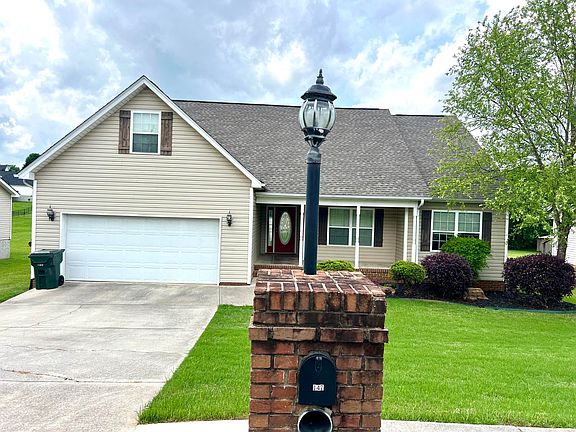 2nd image of 147 Gladstone Dr