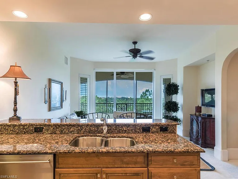 2728 Tiburon Blvd E #Penthouse 503 — Photo 16
