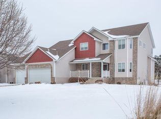 18133 Concord Cir NW, Elk River, MN 55330