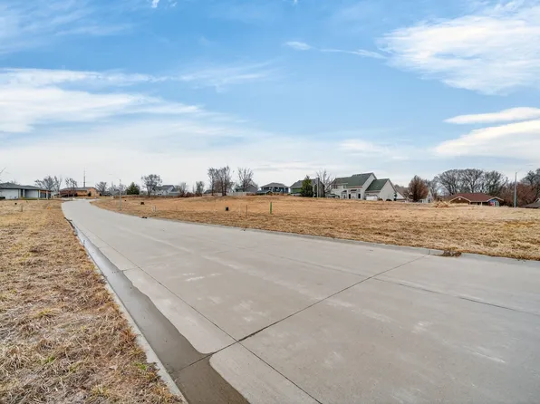248 Alder Blvd, Pleasant Hill, IA 50327