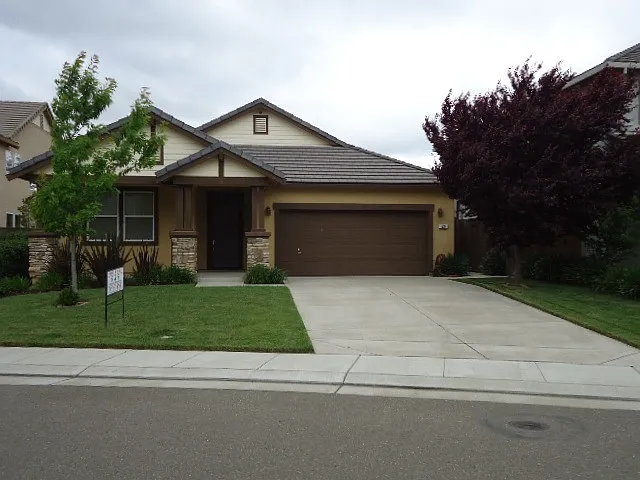 632 Watercolor Ln photo 1