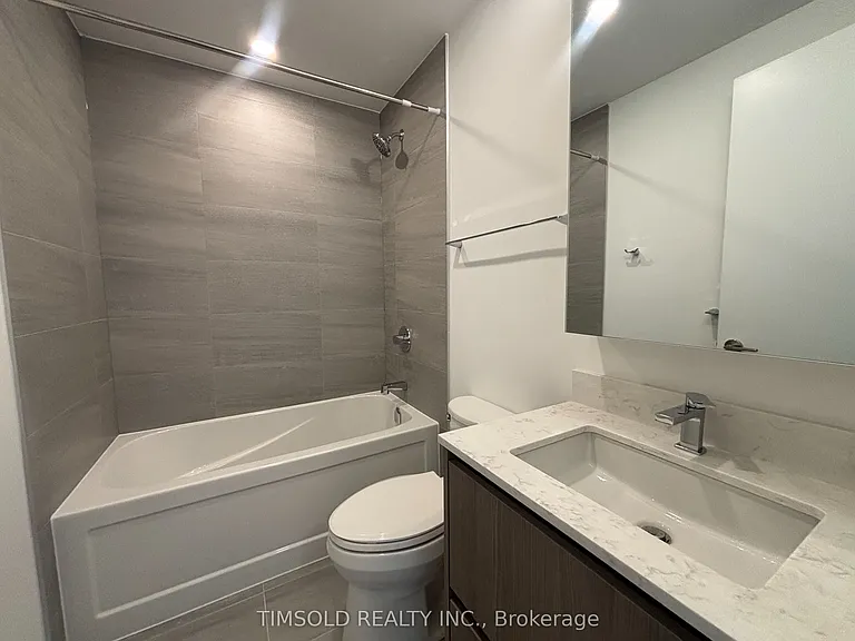 8188 Yonge St #916 — Photo 9