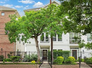 3920 Blossom St, Houston, TX 77007