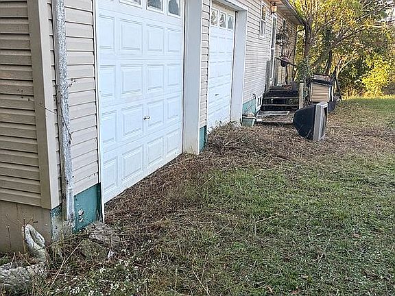 3rd image of 2797 Wabash Rd