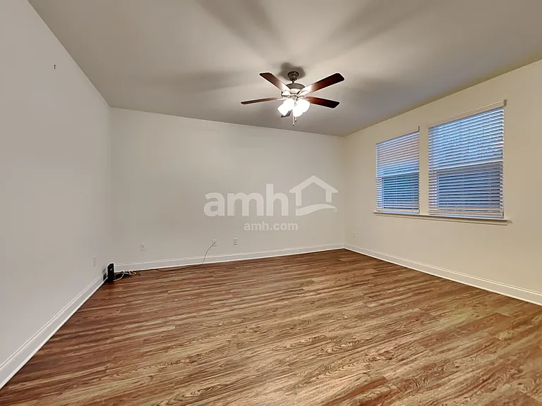 124 Rivulet Dr — Photo 6