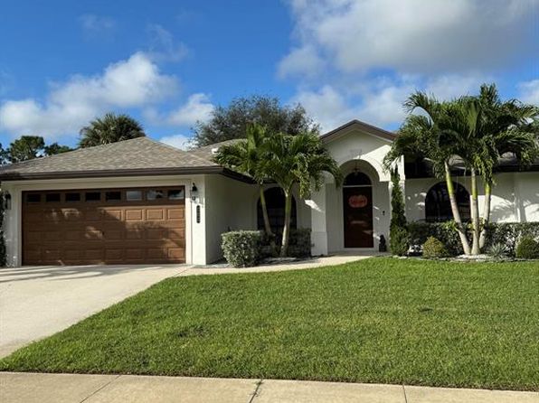 102 Rainforest Ct