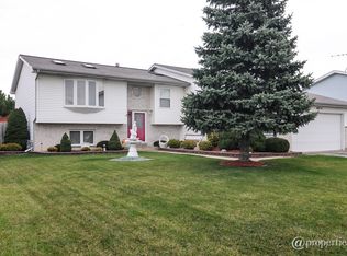 4012 Hill Dr, Zion, IL