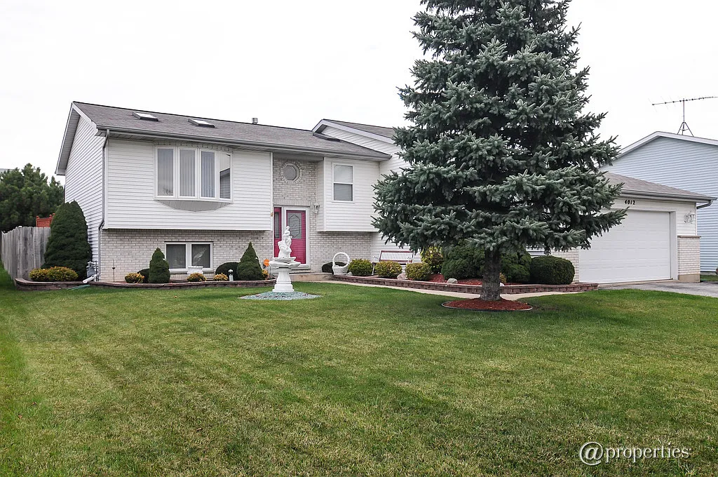 4012 Hill Dr photo 1