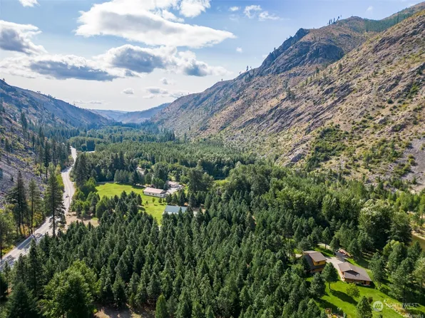 13514 Entiat River Road, Entiat, WA 98822