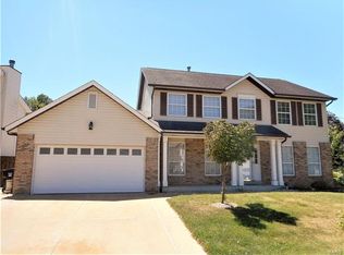 3488 Summerlyn Dr, Saint Louis, MO 63129