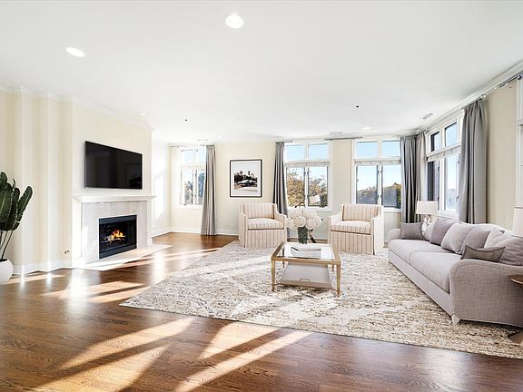 2nd image of 1 Gale Ave APT 4E