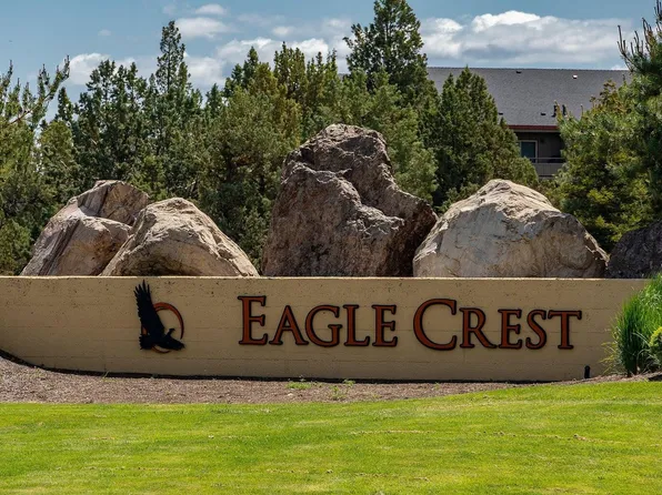 1970 Redtail Hawk Dr, Redmond, OR 97756