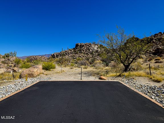 4th image of 867 W Granite Gorge Dr