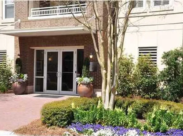 200 River Landing Dr #F208, Daniel Island, SC 29492