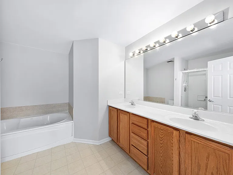 23844 McMullin Cir — Photo 12