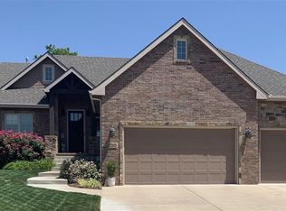 1210 E Woodstone Dr, Andover, KS 67002