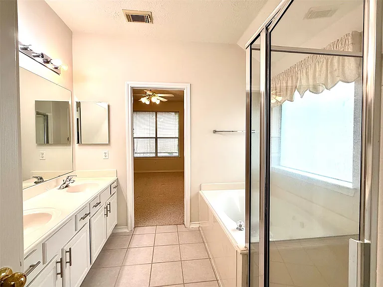 5610 Gaffney Ln — Photo 17