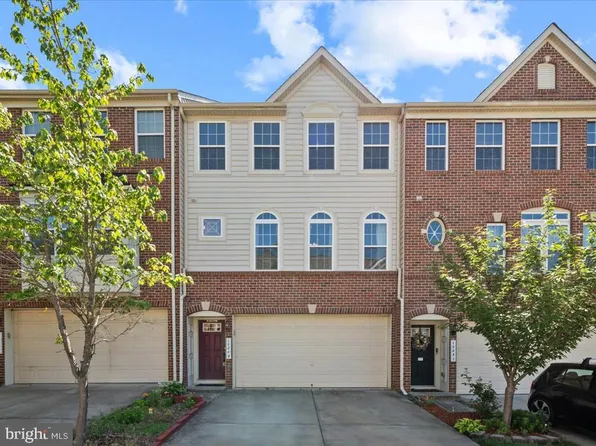 10249 Fountain Cir, Manassas, VA 20110