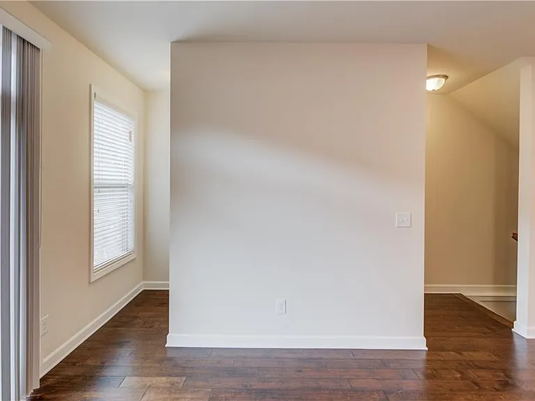 4258 Tacoma Trce — Photo 8