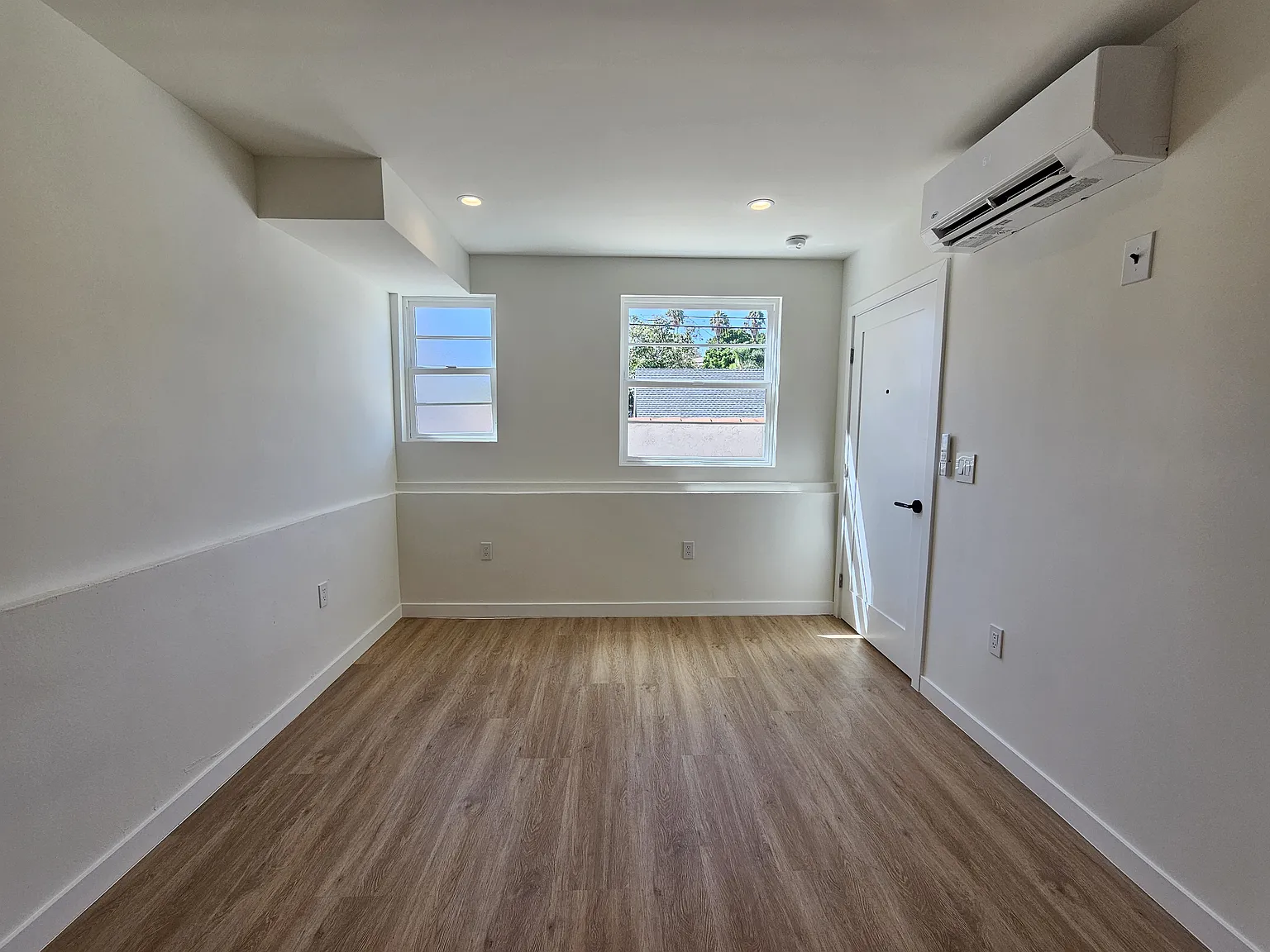 Studio, 450 sqft, $2,000 — Photo 4