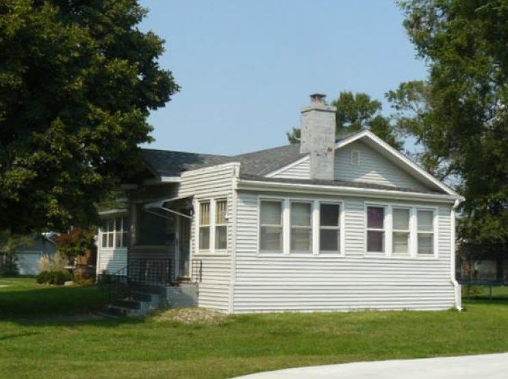2nd image of 2625 S 6th St