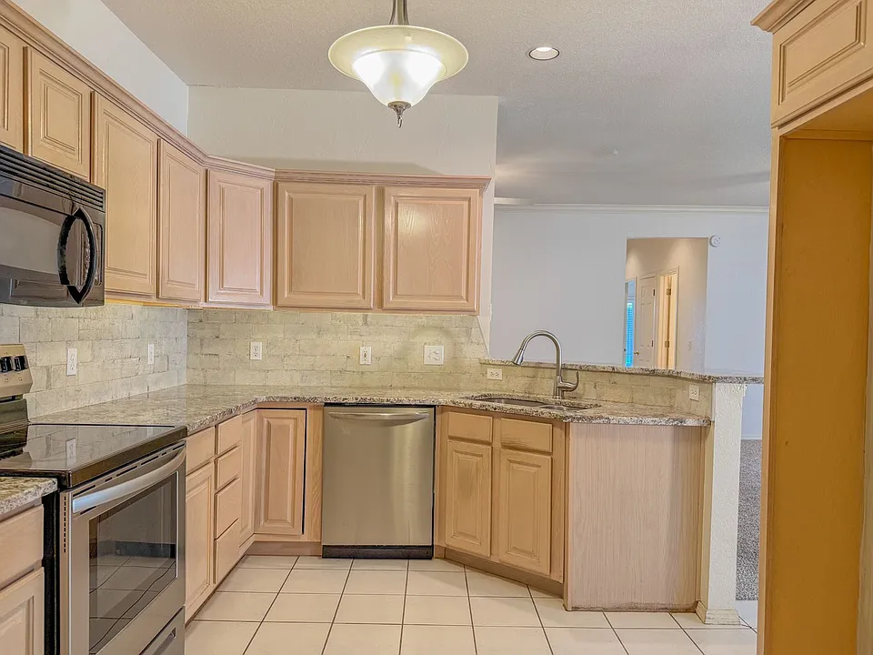 1928 NW 157th St