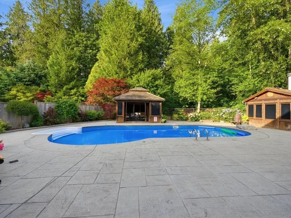 10668 245b St, Maple Ridge, BC V2W 2G2