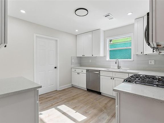 4th image of 1520 Franklin Ave