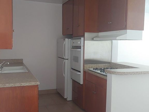 5th image of 4228 Lakewood Blvd #7621909