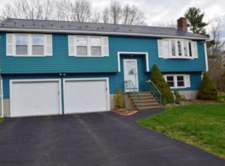 556 Massapoag Ave, Sharon, MA 02067