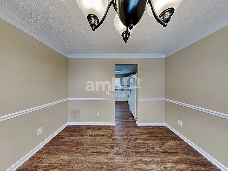 1394 Ivey Pointe Dr — Photo 5