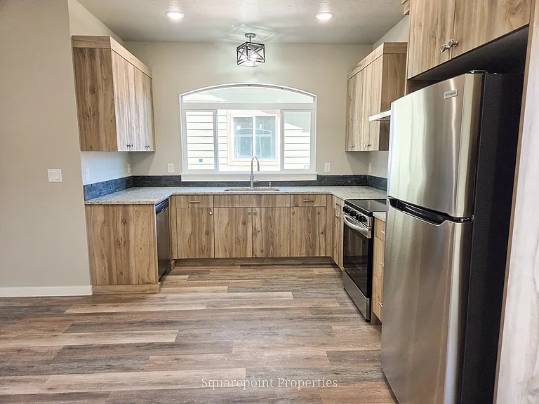 2977 N Maple Grove Rd — Photo 5