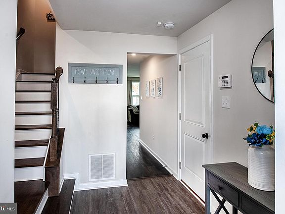 3rd image of 2804 Lamington Ct